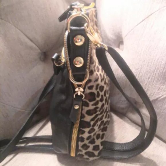 Genuine Leather Valentina Italia Crossbody Purse. - Picture 5 of 7